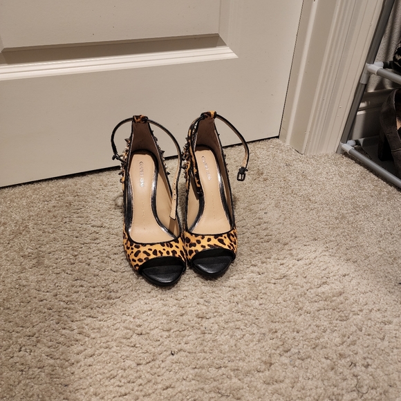 Gianni Bini sz 7.5 open-toe calf skin leopard print heels - Picture 2 of 4